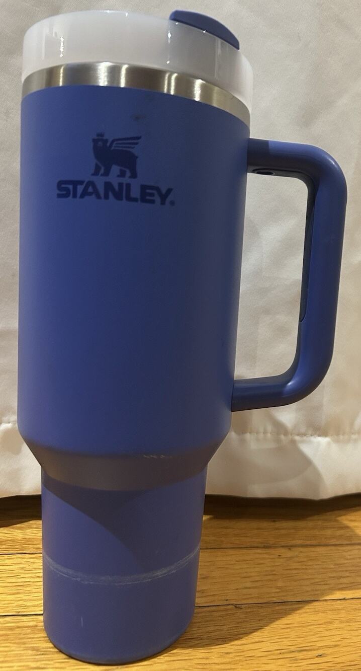 Stanley Quencher H2.0 Flowstate 40 oz Tumbler in Iris